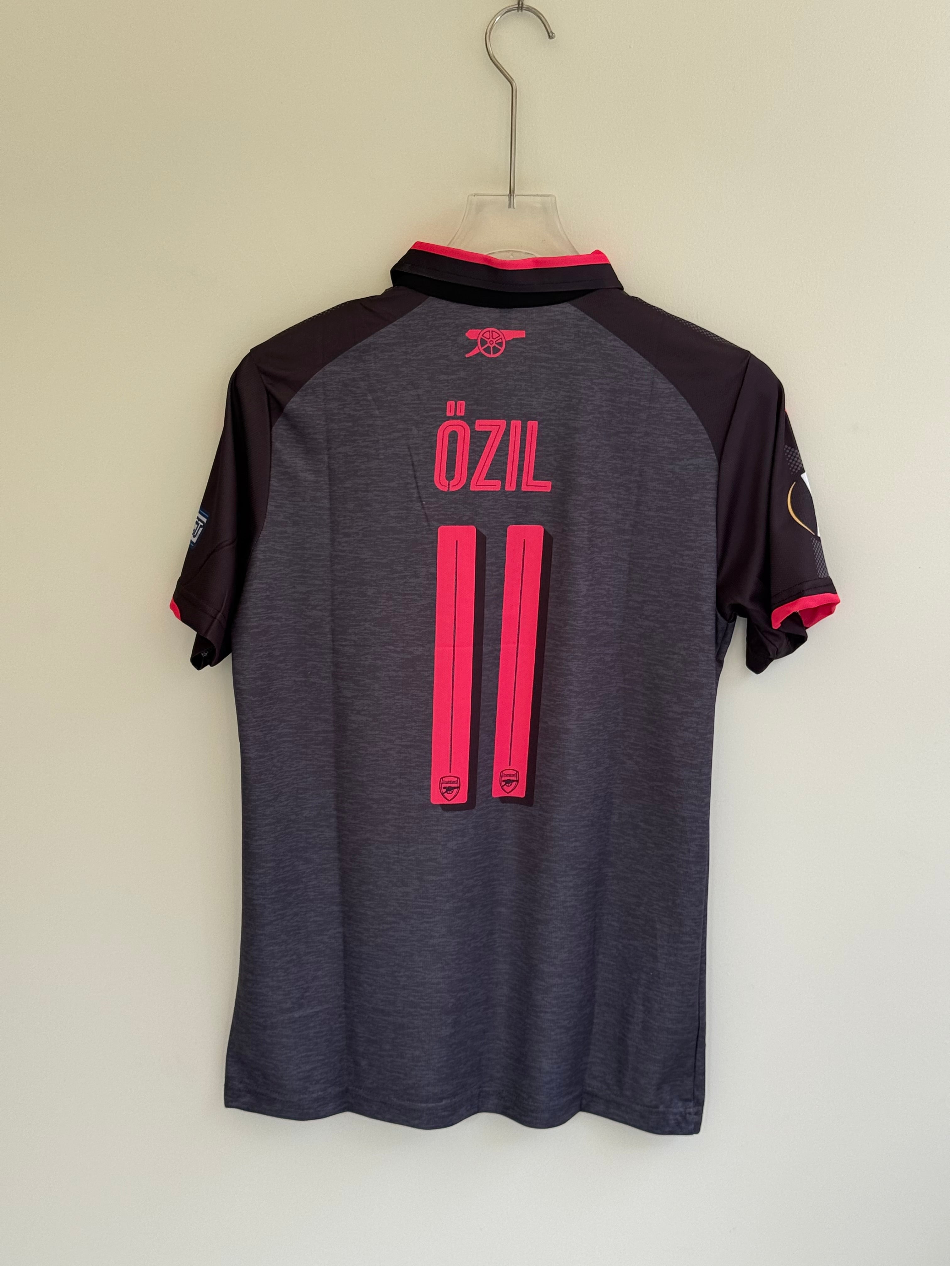 OZIL ARSENAL 2017/18 THIRD KIT POLO EMBROIDERY