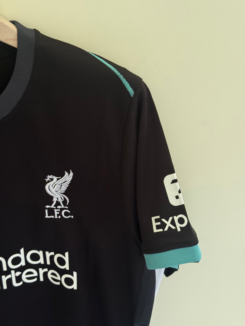 LIVERPOOL 23/24 AWAY KIT MASTER QUALITY EMBROIDERY