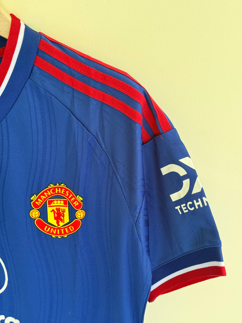 MANCHESTER UNITED THIRD KIT 26/27 PLAYER VERSION EMBROIDERY