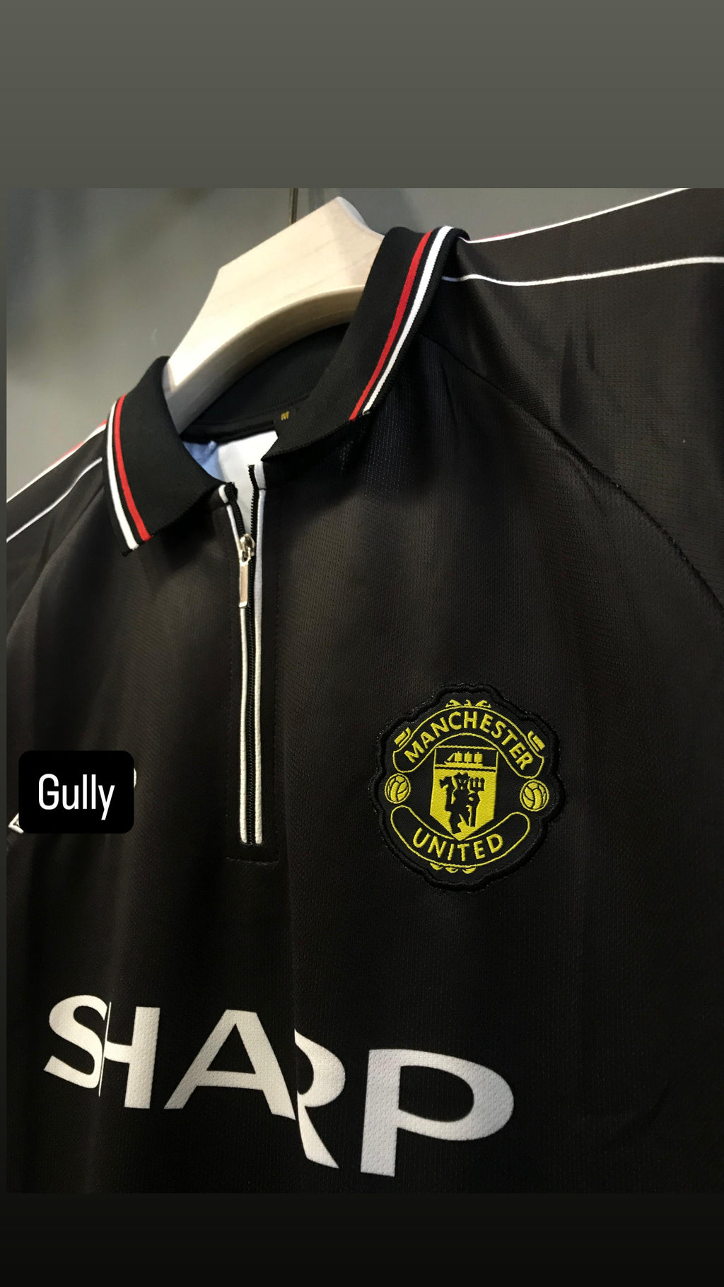 BECKHAM UNITED 98/99 AWAY POLO EMBROIDERY