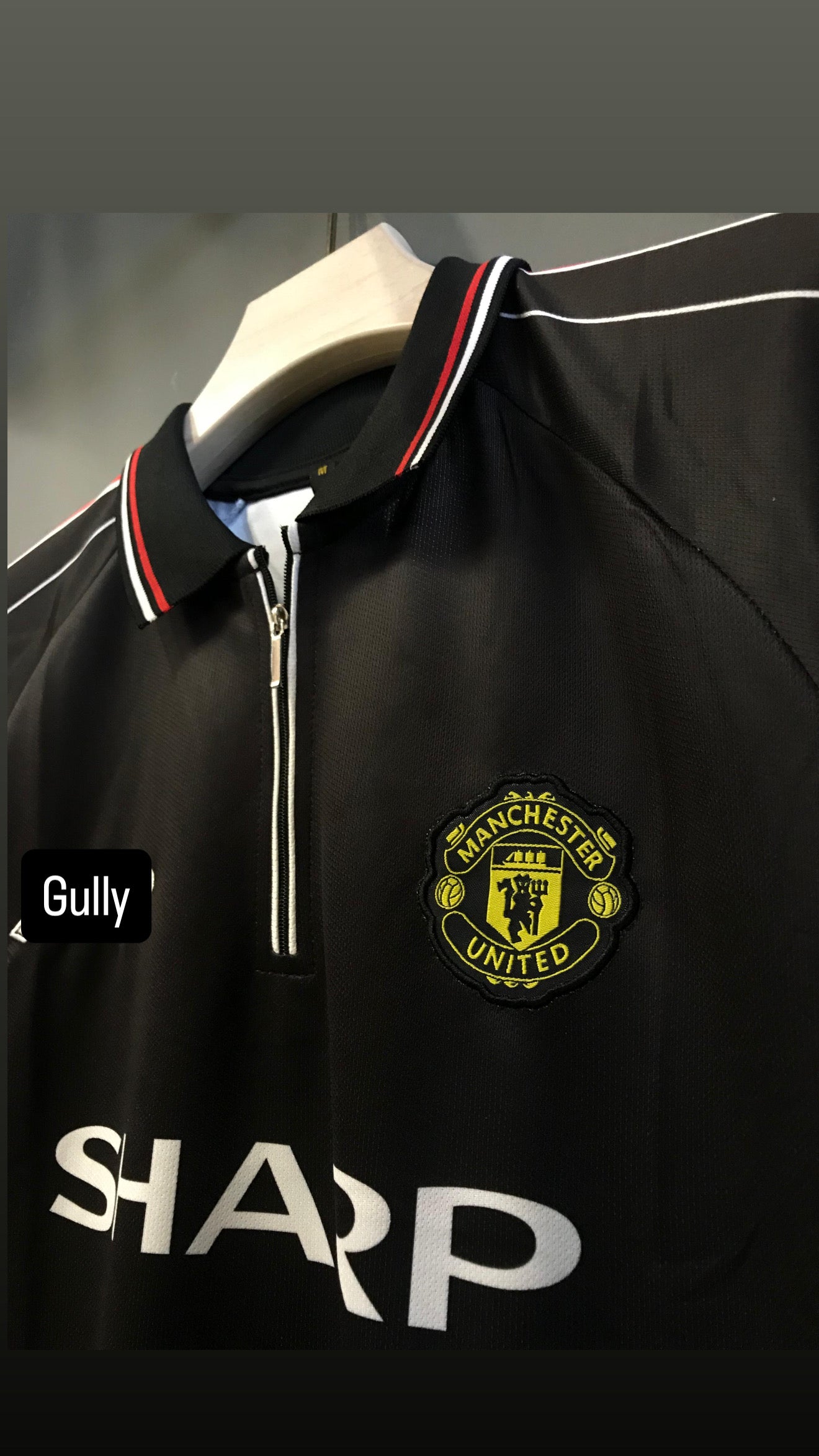 BECKHAM UNITED 98/99 AWAY POLO EMBROIDERY