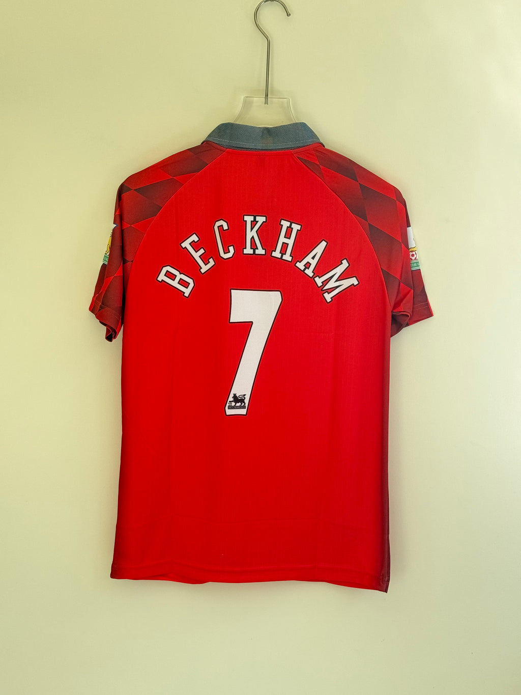 BECKHAM UNITED 1996 HOME KIT POLO EMBROIDERY