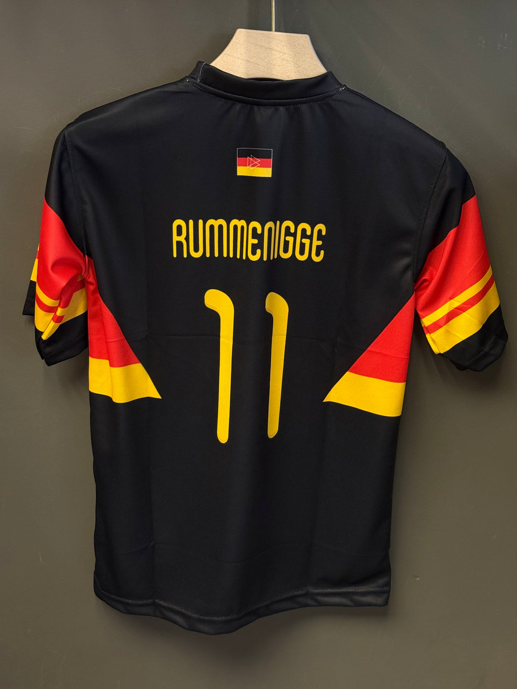 RUMMENIGGE FIVE SLEEVES