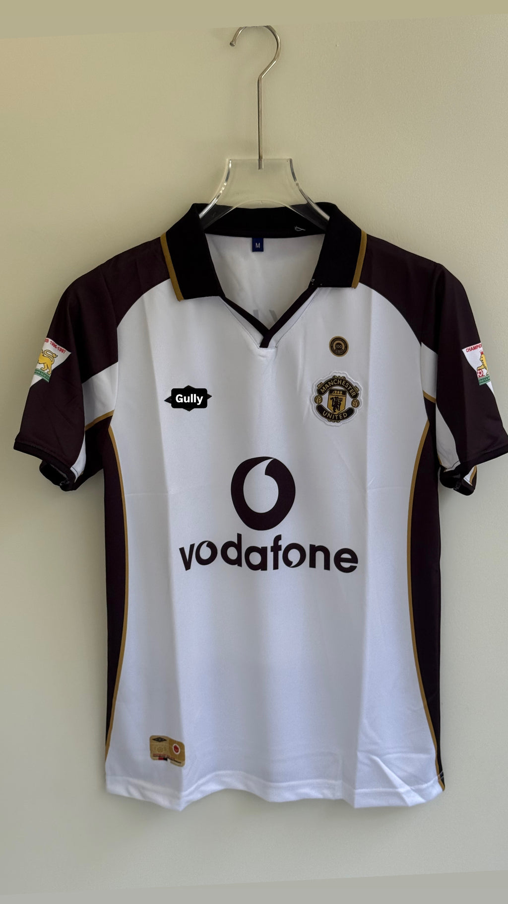 BECKHAM UNITED 2001/02 AWAY POLO EMBROIDERY