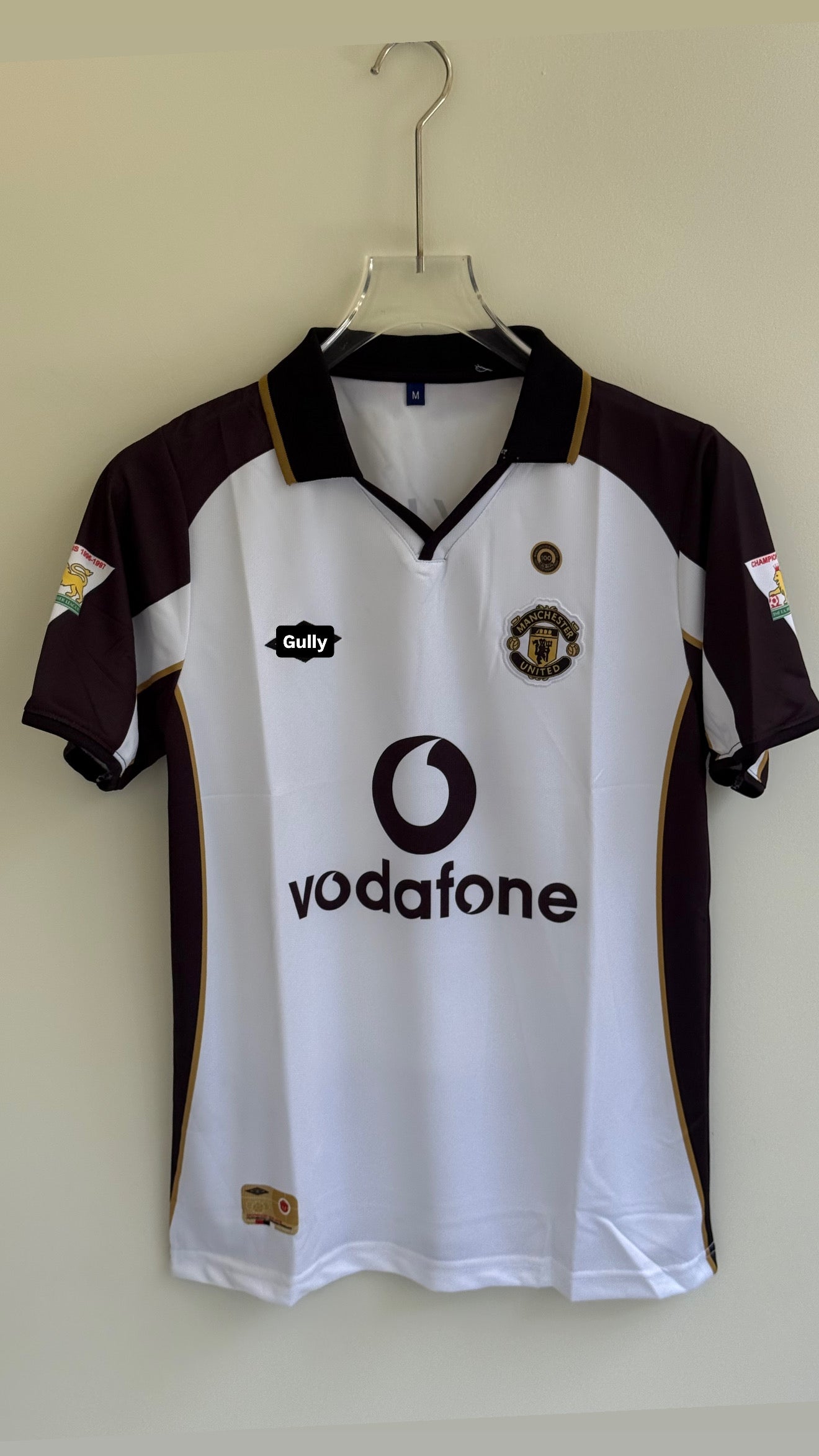 BECKHAM UNITED 2001/02 AWAY POLO EMBROIDERY