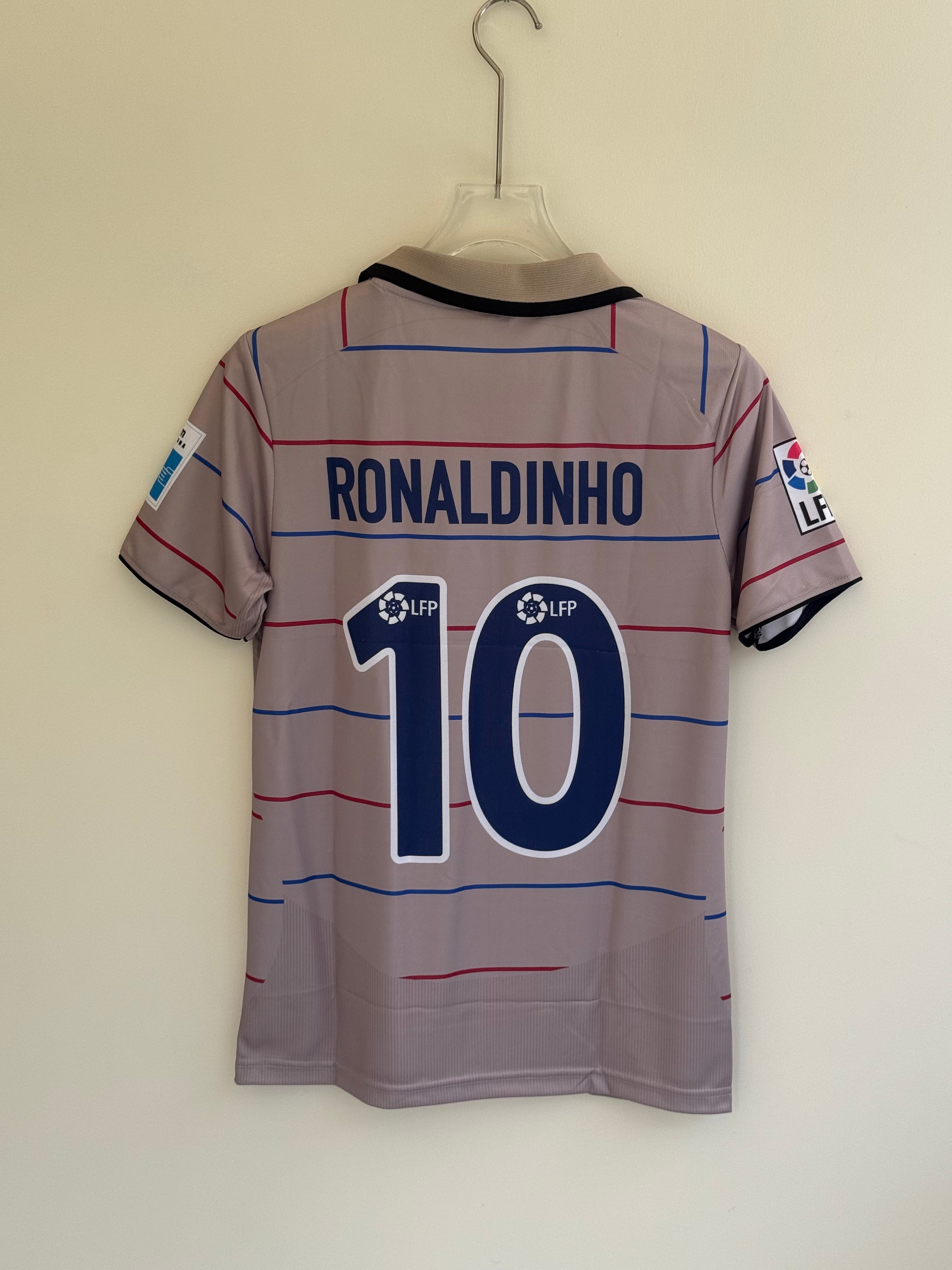 FCバルセロナ RONALDINHO Barcelona kit ユニフォーム RONALDINHO BARCELONA 2003/04 AWAY KIT POLO EMBROIDERY – Gully