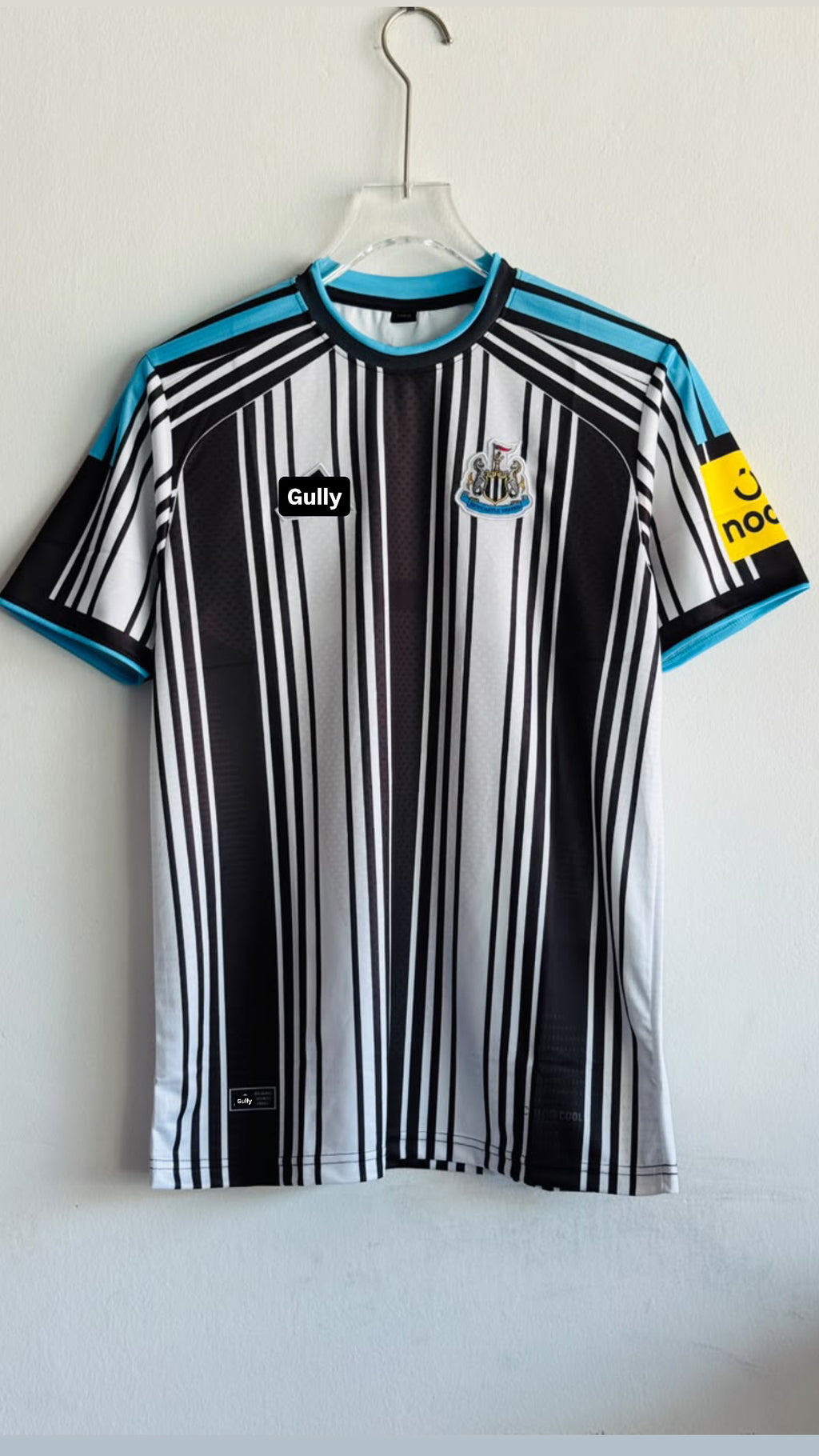NEWCASTLE UNITED HOME KIT 26/27 EMBROIDERY