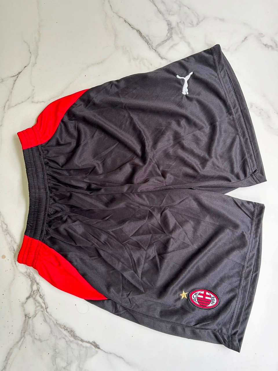 AC MILAN 26/27 SHORTS EMBROIDERY