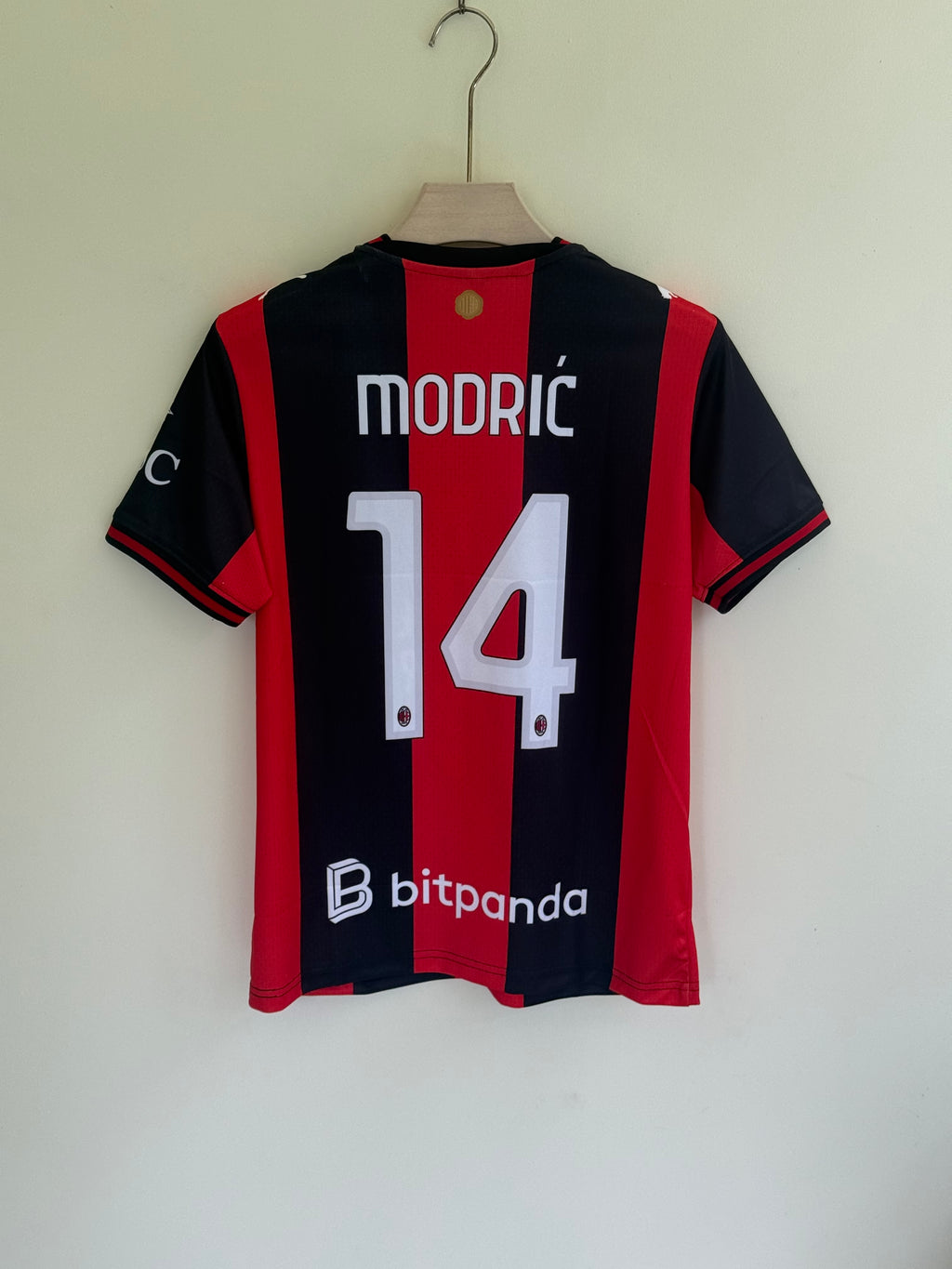 MODRIC AC MILAN HOME KIT 26/27 EMBROIDERY