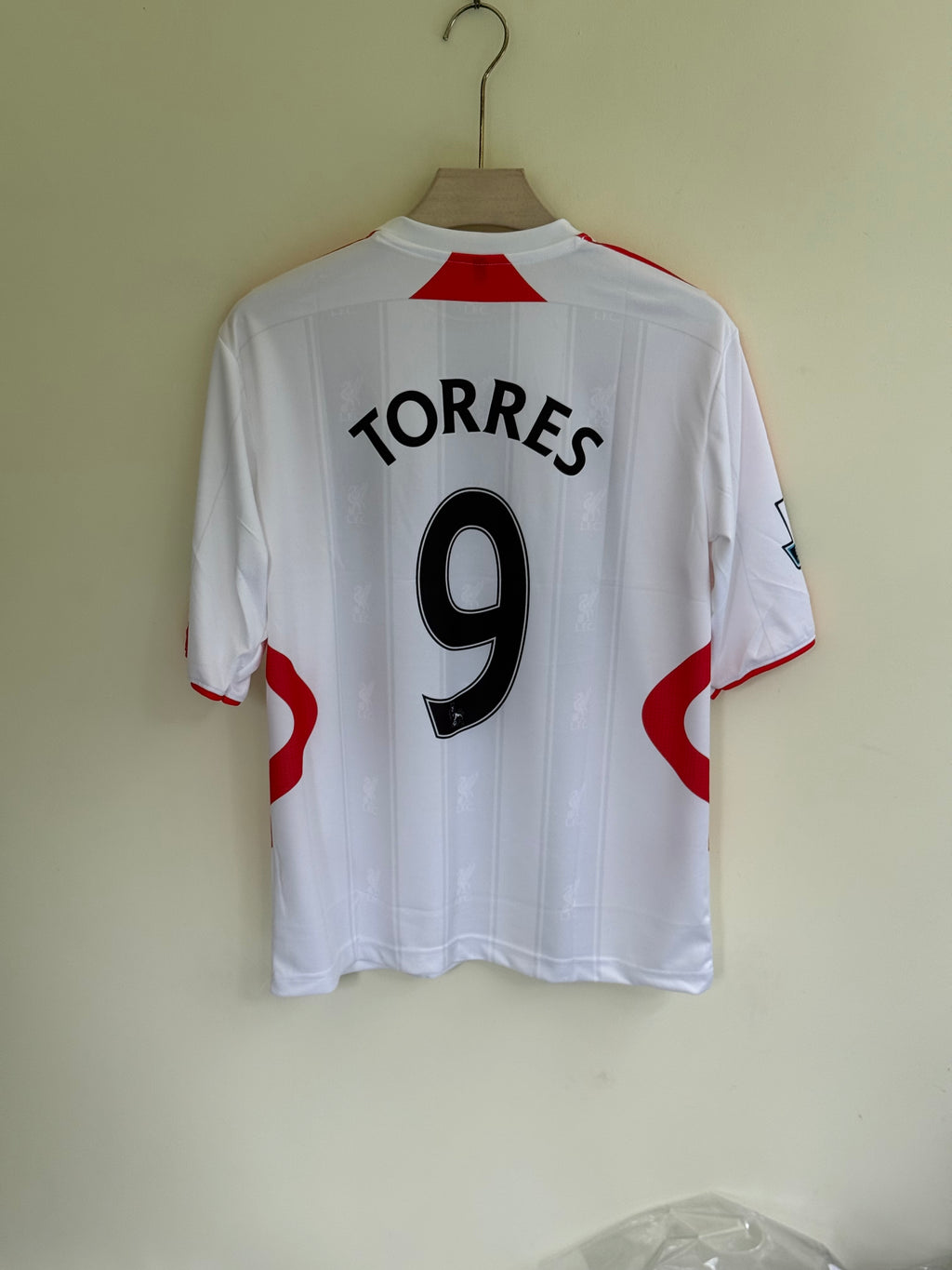 TORRES LIVERPOOL FIVE SLEEV EMBROIDERY