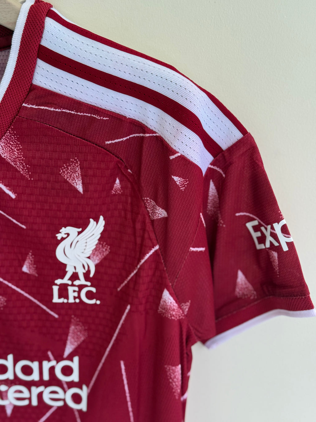 LIVERPOOL HOME KIT 26/27 PLAYER VERSION EMBROIDERY