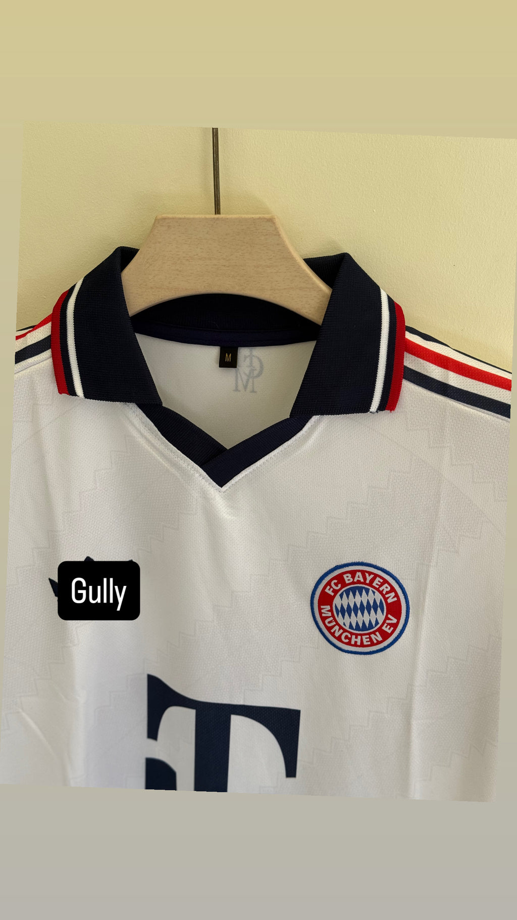OLISE BAYERN AWAY 26/27 KIT POLO EMBROIDERY