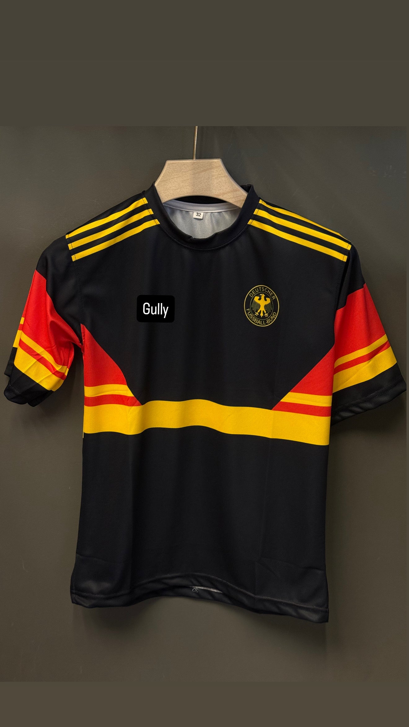 RUMMENIGGE FIVE SLEEVES