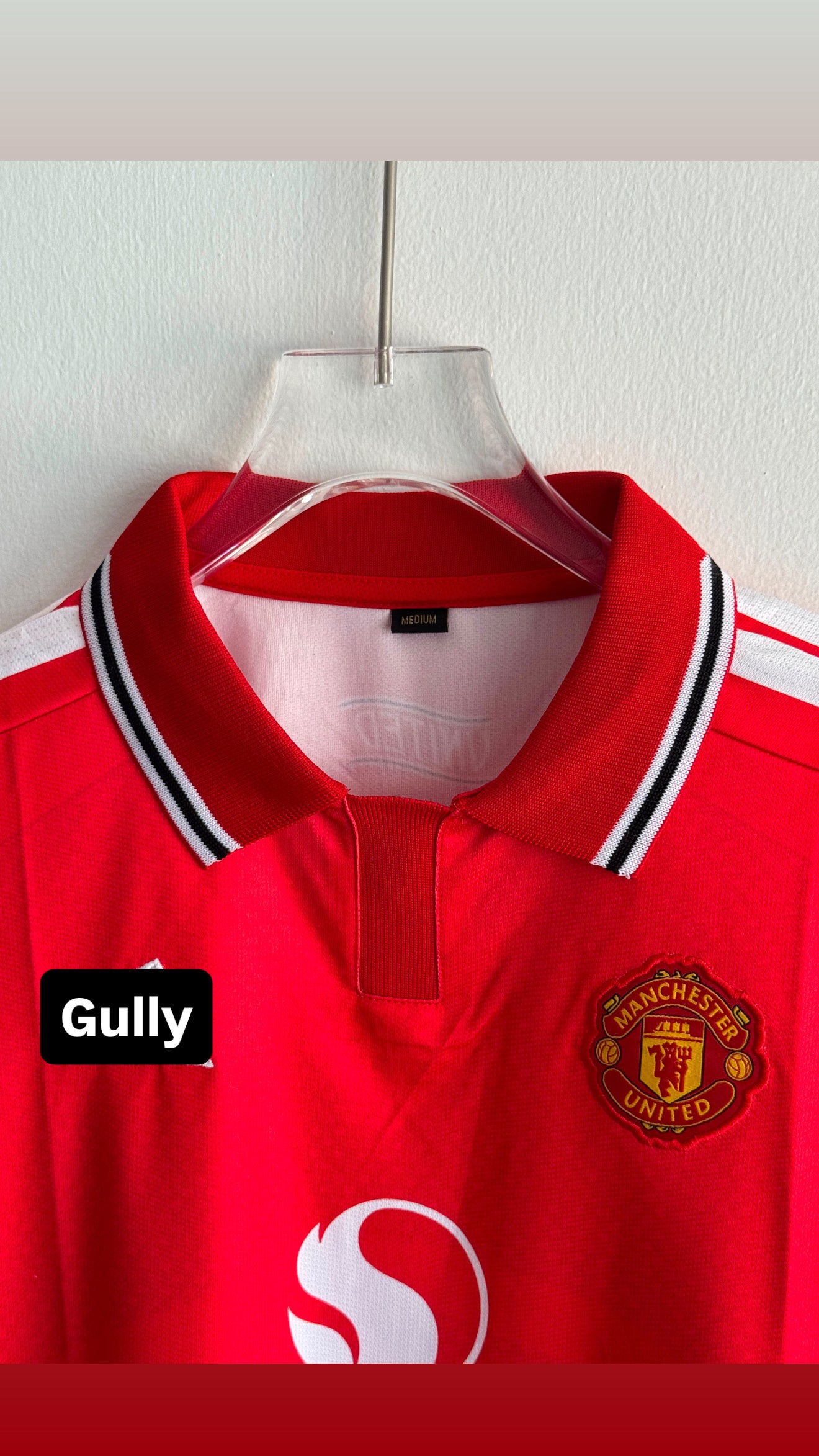 MANCHESTER UNITED 26/27 HOME KIT POLO EMBROIDERY
