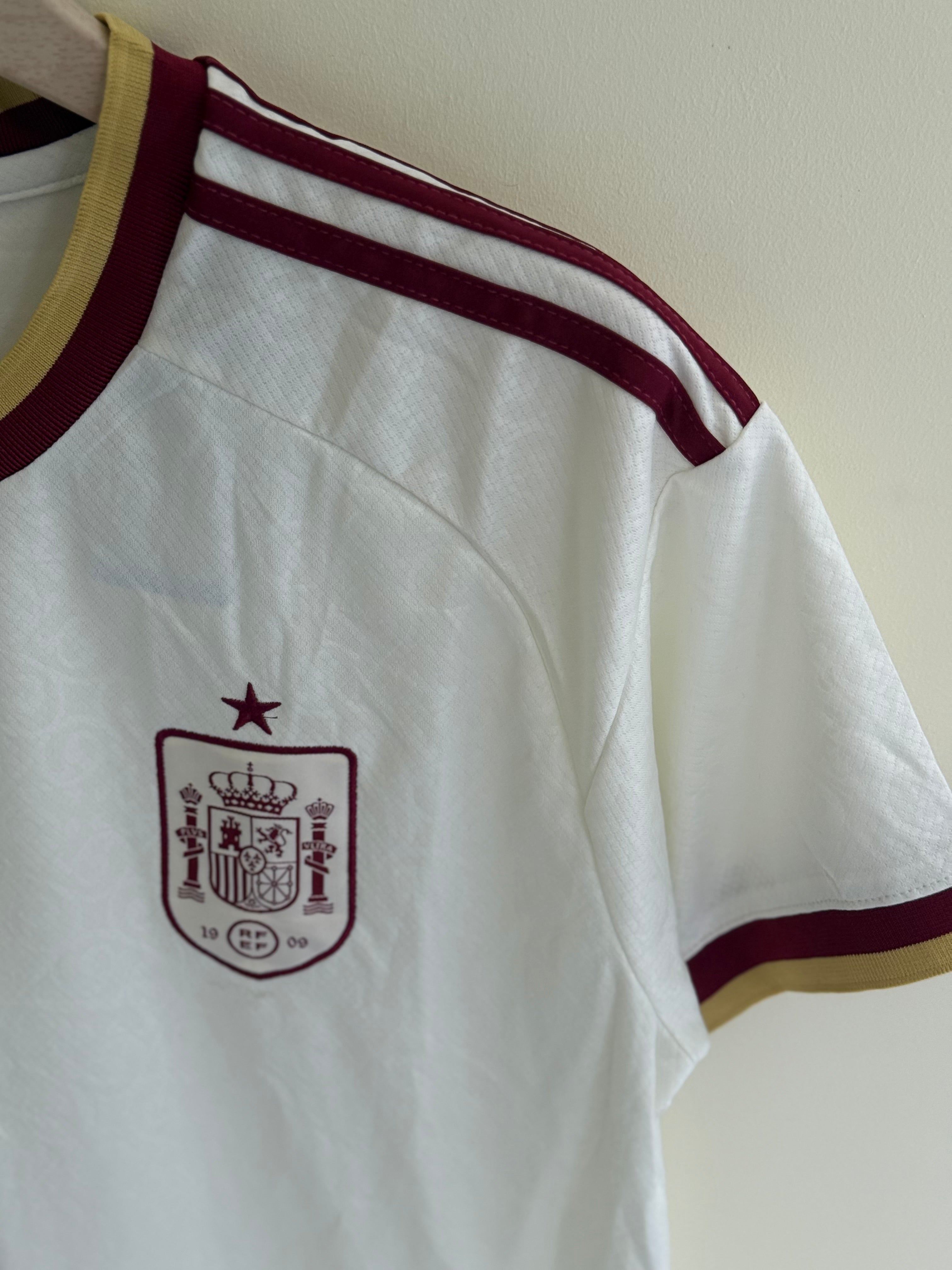 SPAIN AWAY WORLD CUP KIT MASTER QUALITY EMBROIDERY
