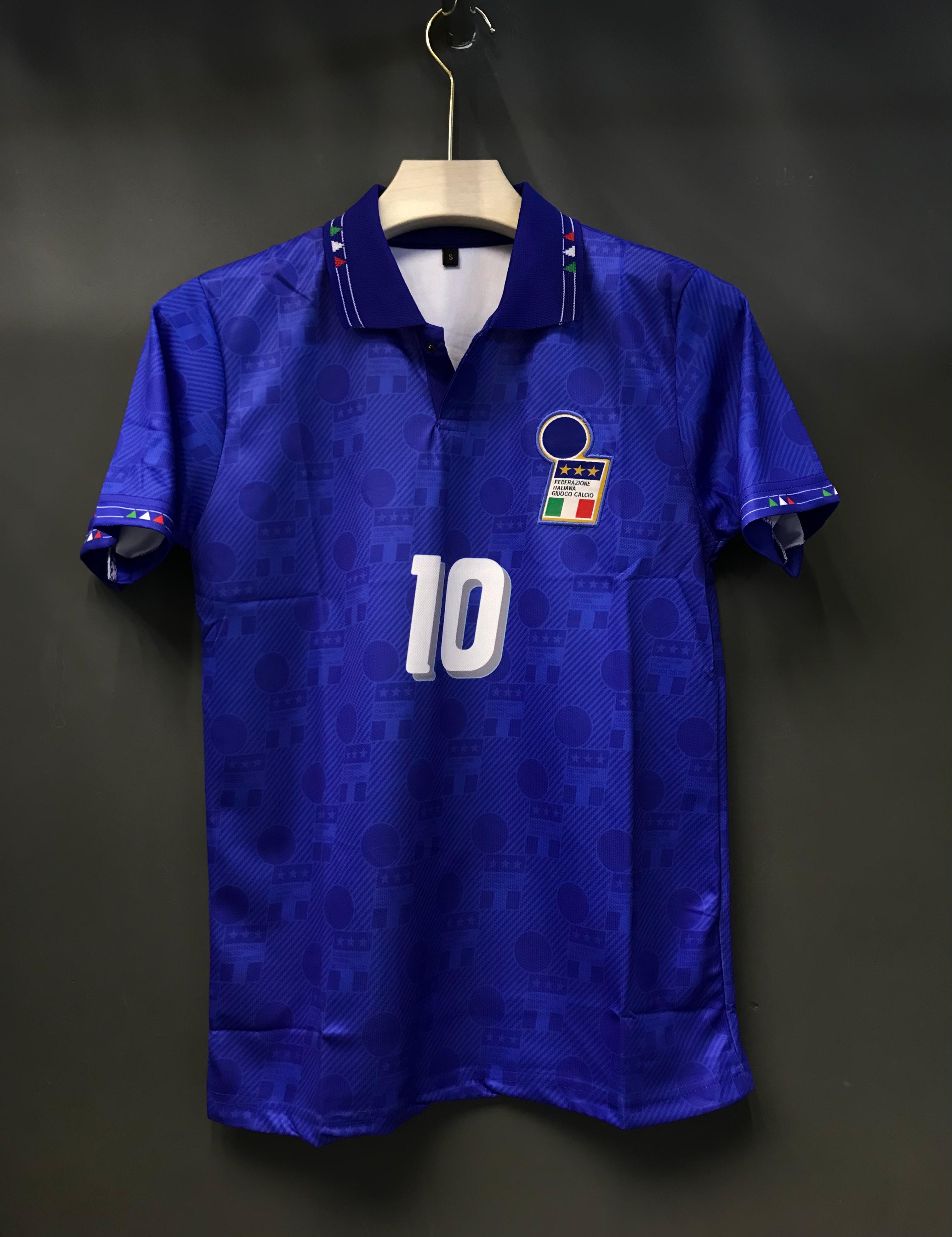 Baggio Italy 1994 home kit