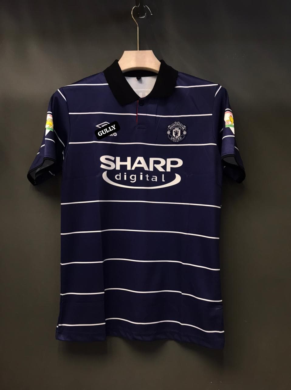 Beckham Manchester United 1999-00 away retro jersey