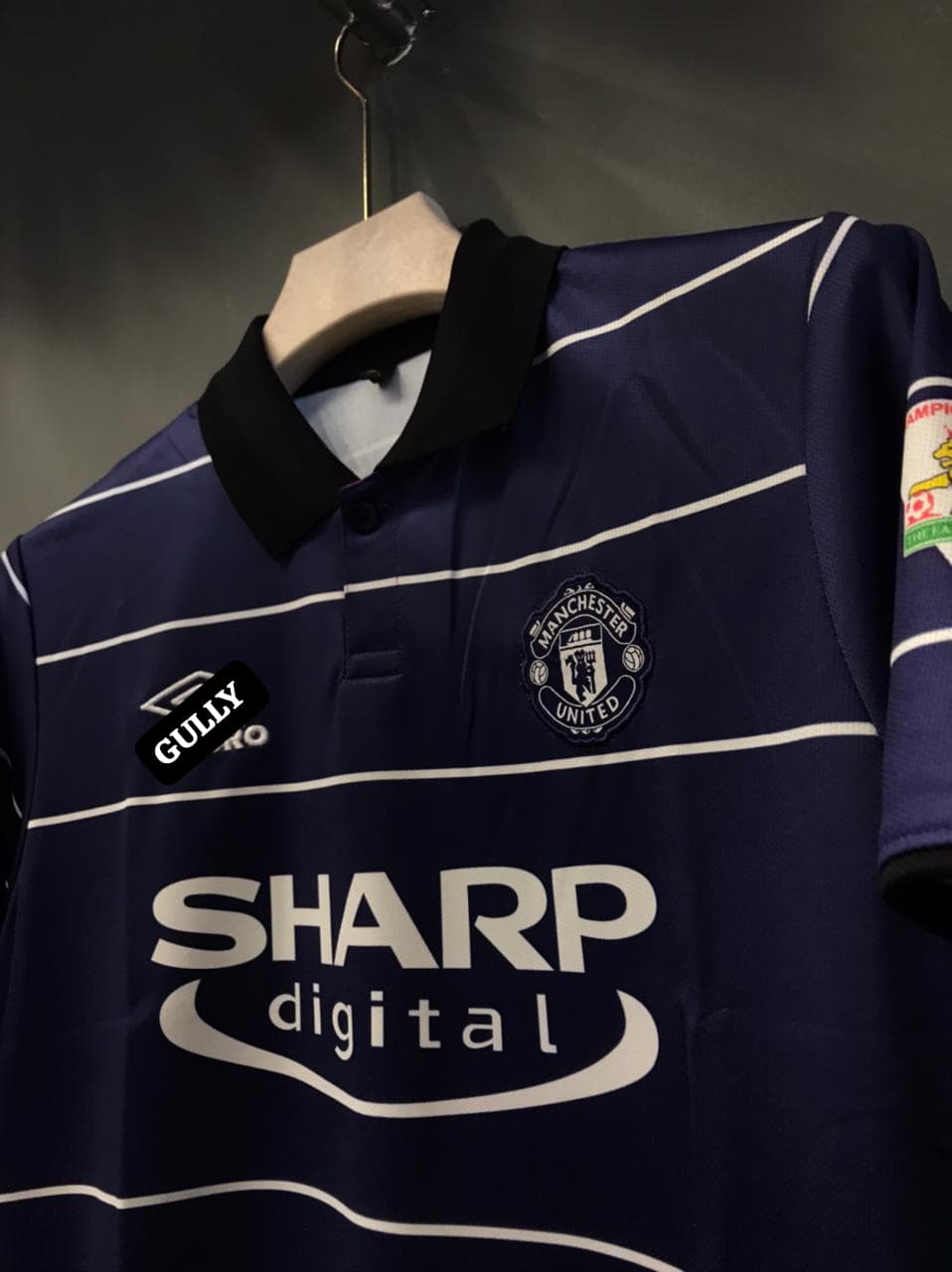 Beckham Manchester United 1999-00 away retro jersey